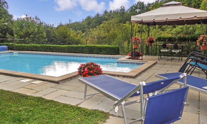 Sulcina Villa | Very private detached cottage with private solar-heated pool