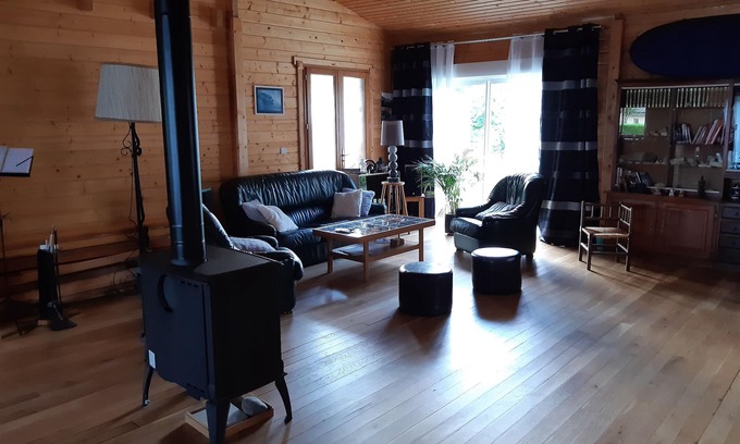 Saumos Ski Chalet | Very quiet wooden house near the ocean