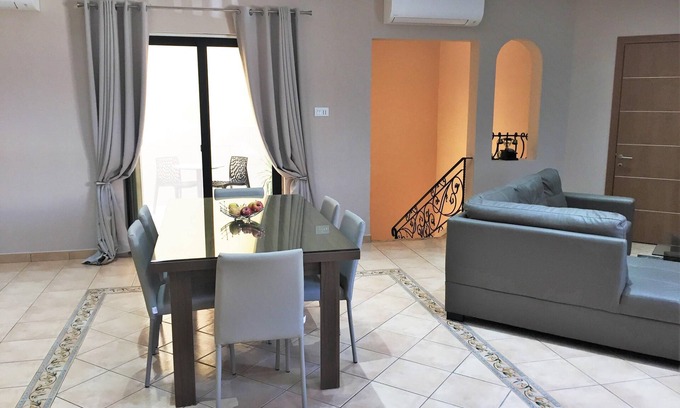 Marsaxlokk Apartment | Very spacious and well-lit corner 3 bedroom apartment in Marsaxlokk, sleeps 6