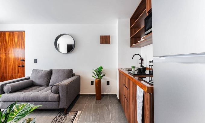 Santa Maria la Ribera Apartment | VH | Comfy single Apt Sta Ma la Ribera | gym | 108