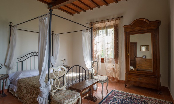 San Casciano in Val di Pesa House | Villa il Giglio in Chianti 20 Min from Florence