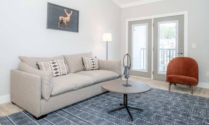 Morrisville Apartment | Viagem Premium 2BR with Balcony,Pool&Gym