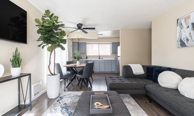 Downtown Apartment | Vibrant Downtown Condo