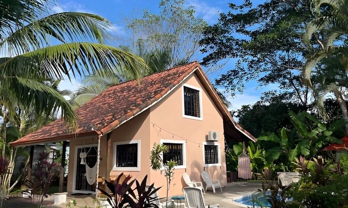 Las Olas Beach Community House | Vibrant Home with Pool, Perfect Beachside Getaway