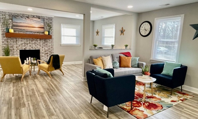 New Irving Park House | Vibrant Open Floor Plan Ranch Style Home at Prime Location!