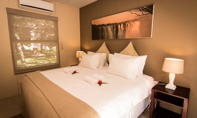 Livingstone Cabin | Victoria Falls Waterfront