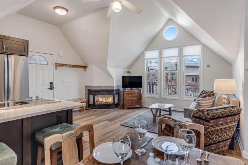 Steamboat Springs Apartment | Victorian Apartment - Steamboat