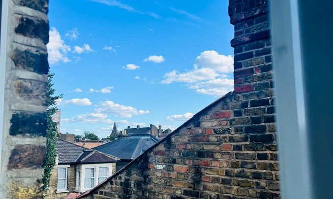 Forest Gate Bed & Breakfast | Victorian Woods B&B