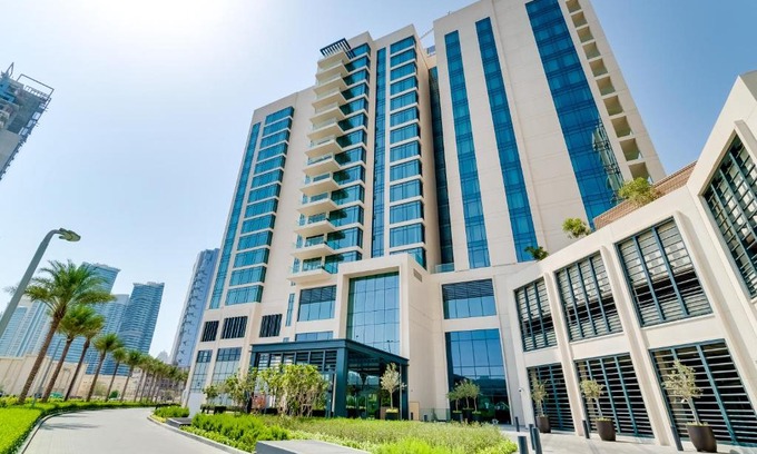 Dubai Apartment | Vida Emirates Hills Residences