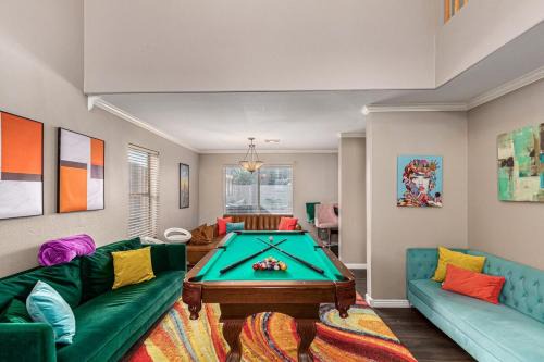 Peoria House | View Fireworks, Restaurants, Westgate,P83,Stadiums