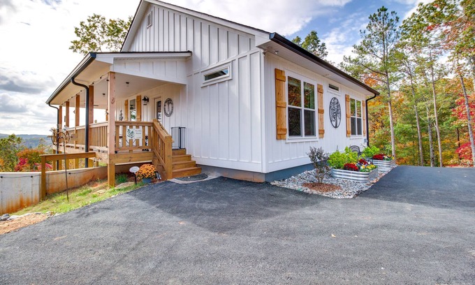 Ellijay Cottage | Views, Hot Tub & Trails: Modern Ellijay Cottage