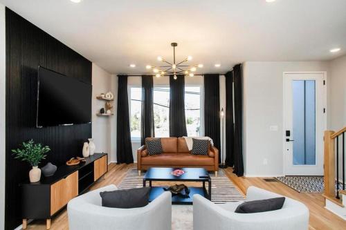 Haynes Area House | Views on Pike