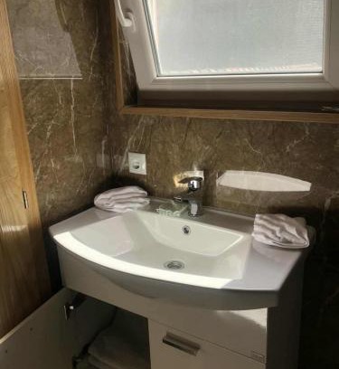 Bosanski Petrovac Other | Vikednica ZEA