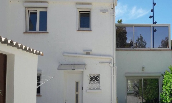 Saint-Pierre-la-Mer Villa | Villa 7 people, 3 bedrooms, 2 terraces, solarium, 200m beach, air conditioning