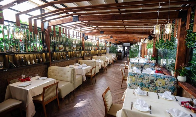 Blloku Hotel | Vila Ferdinand Modern Rooms In Tirana