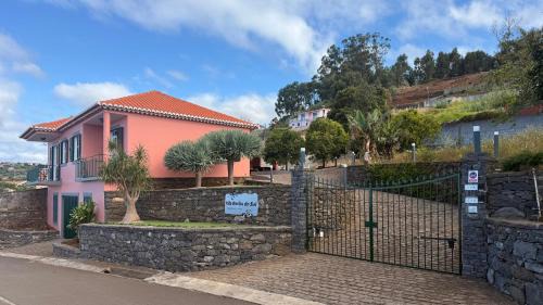 Canhas House | Vila Rocha Do Sol 59A - Ensuite Room With Balcony View