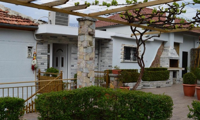 Gjirokaster Villa | VILA SS KEKEZI