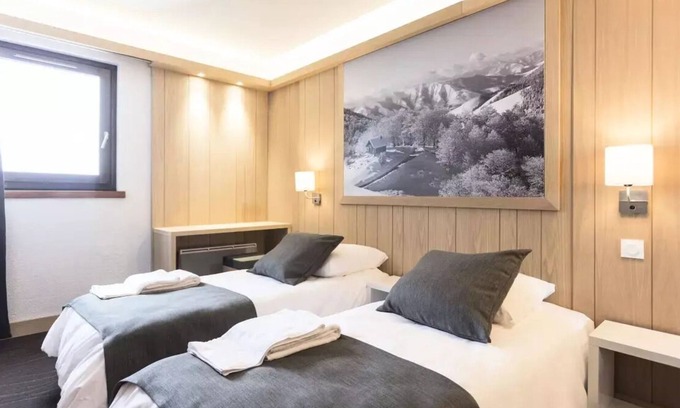 Val-Thorens Apartment | Village Club MMV Les Arolles* - Double room - full board