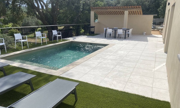 Saint-Martin-de-Valgalgues Villa | Villa Contemporaine en Cévènes