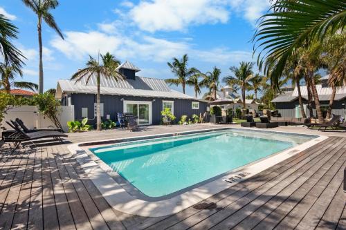Holmes Beach Villa | Villa #1 Sailfish