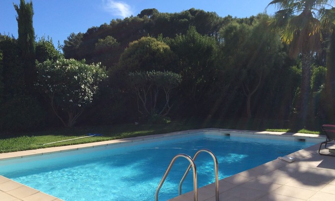 Carnoux-en-Provence Villa | Villa 160 m2 with swimming pool