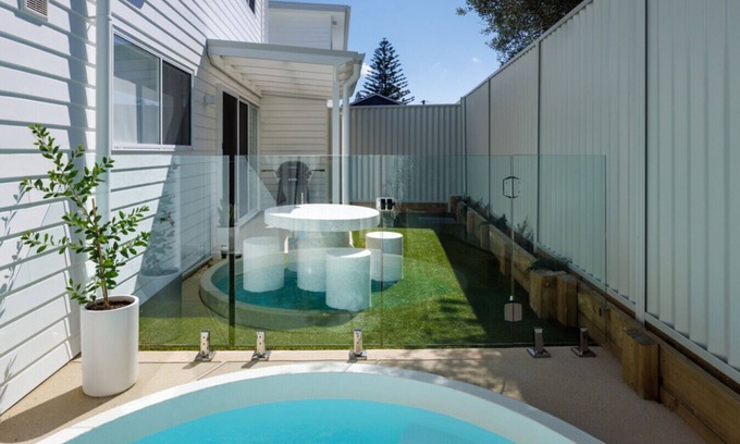 Anna Bay Villa | Villa 2 | Luxe 3BR Retreat w/Pool Near Beach