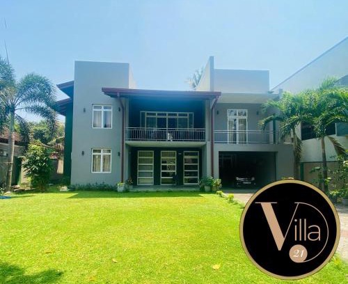 Raddolugama House | Villa 21