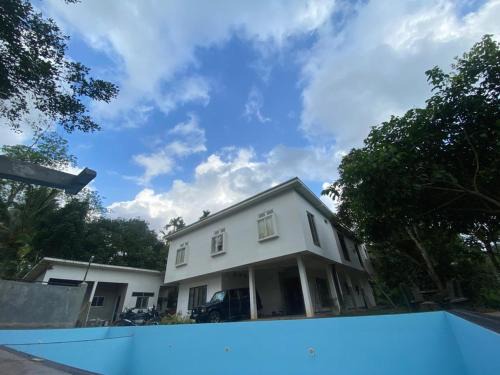 Bulathsinhala Villa | Villa 250 by Sinharaja Eco Adventure
