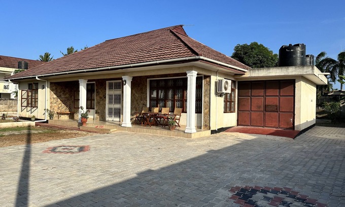 Dar es Salaam Villa | Villa 3 rooms and 3 bathrooms