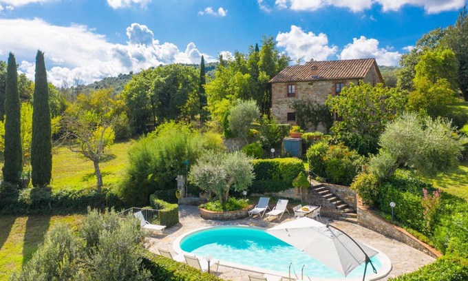 Montegabbione Villa | Villa ∙ 4 bedrooms ∙ 9 guests