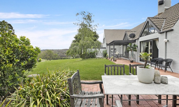 East Bowral Villa | Villa 6 Milton Park situated in the beautiful & historic Milton Park Grounds