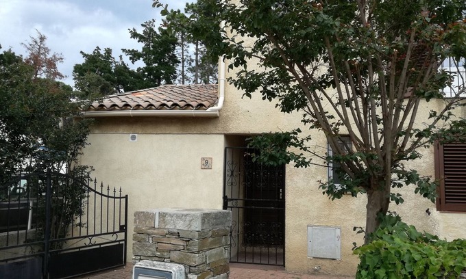 Santa-Maria-Poggio Villa | Villa 8 people 50 m from the sea, direct access