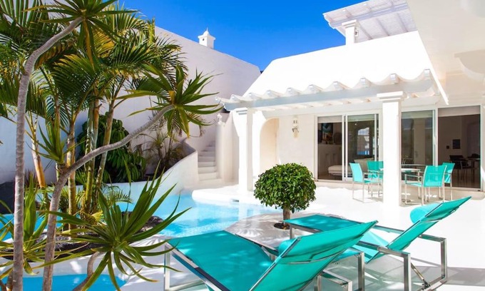 Geafond Villa | Villa 81