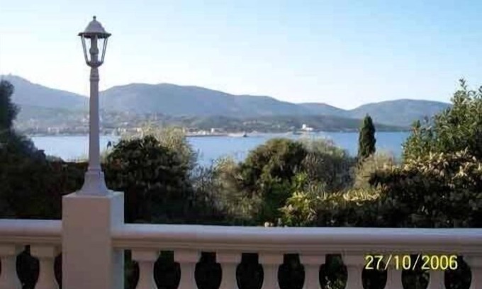Vetricella Villa | Villa A LISCIA Marinca