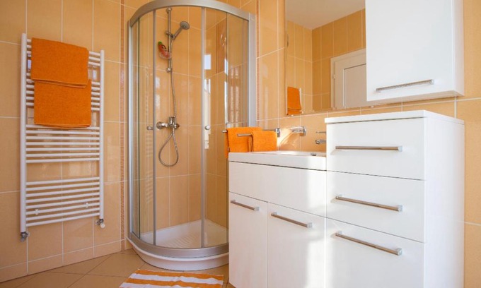 Municipality of Omisalj House | Villa Ajda - Orange Room, Krk