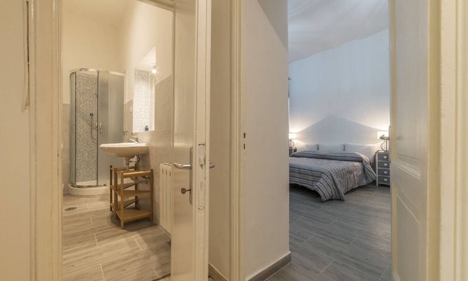 Salario Apartment | Villa Albani Apartment