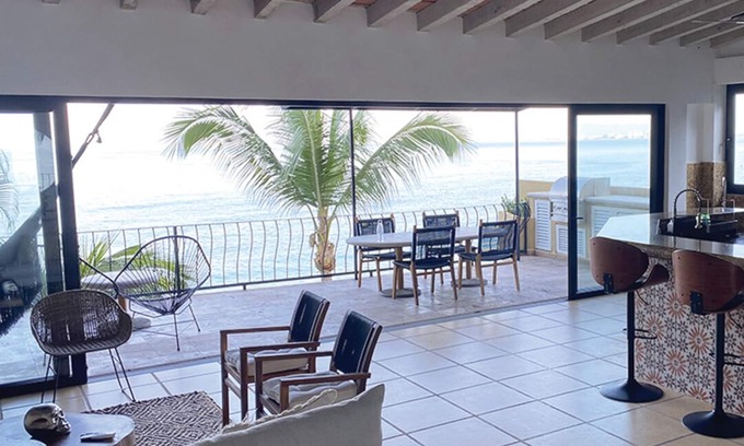 Amapas Villa | Villa Alegre - Private Beachfront 3 Bedroom