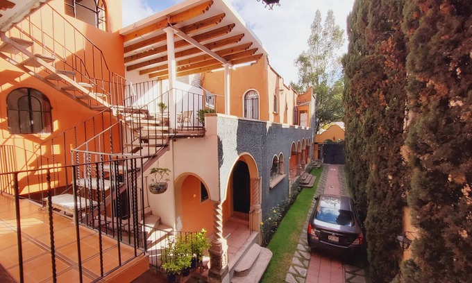 Del Carmen House | Villa Alfonsina