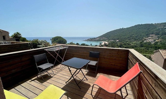 Tarcu House | VILLA ALMA - Classé 3*-IN FRONT OF THE SEA