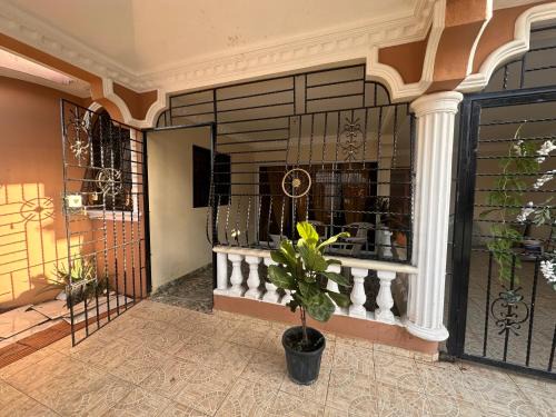 Reparto Ibarra Villa | Villa Amarilis
