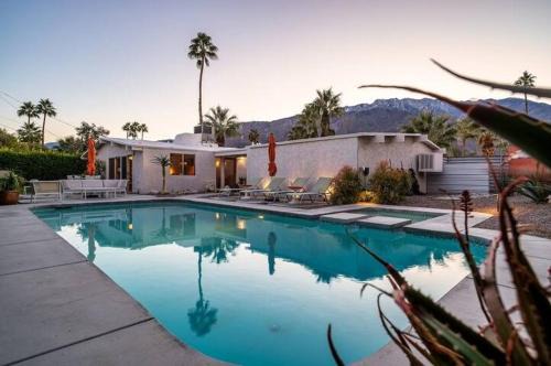 Racquet Club Estates Villa | Villa Amaris