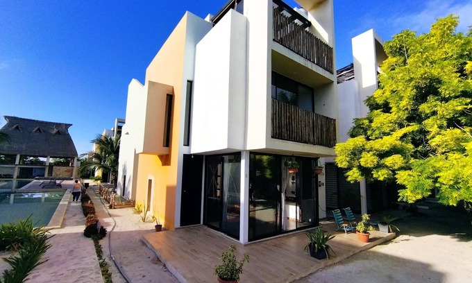 Telchac Puerto Villa | Villa Amore 8. Antalea. Villa on the beach, comfortable and relaxing.