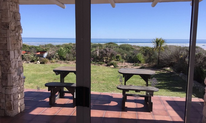 Paternoster House | Villa Amore