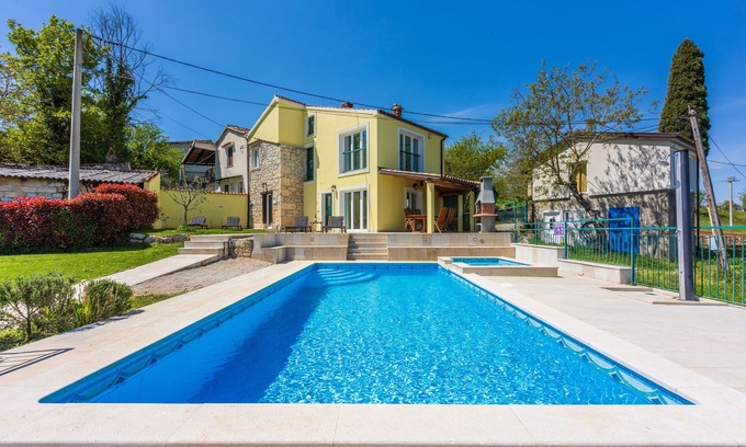 Rakotule House | Villa Ana (V8911-K1) - Motovun