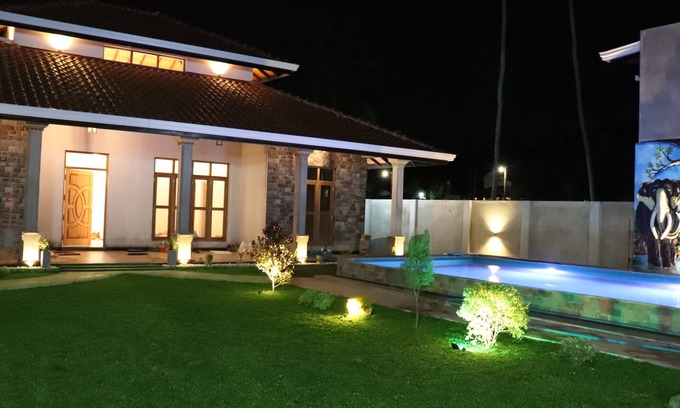 Negombo Villa | Villa Ananthaya