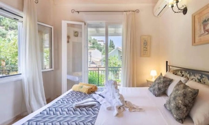 Katavolos House | Villa Angeliki by Tsiolis family ★ 30m from beach