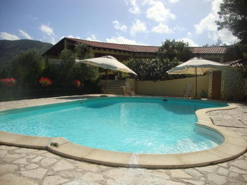 Monte San Giacomo House | Villa appartamento e piscina anche esclusiva parco del cilento