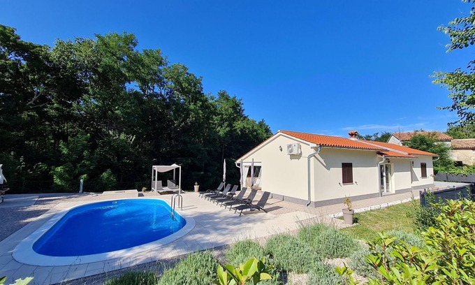 Zupanici House | Villa Ari for family and friends