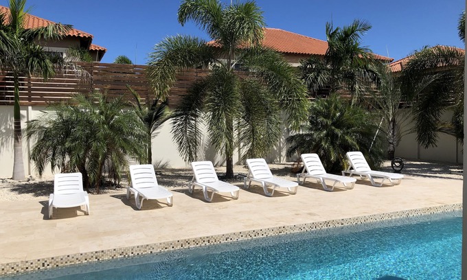 Gold Coast Villa | Villa Armelle at Malmok