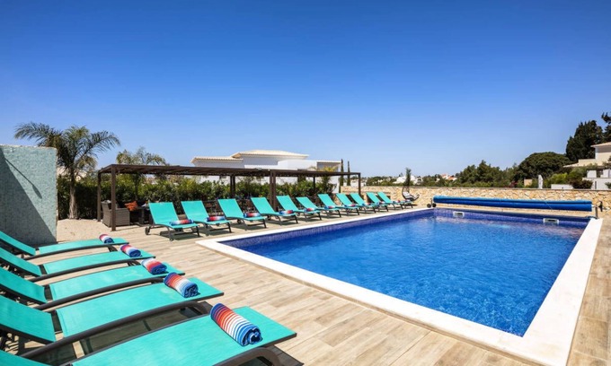 Vale de Covo Villa | Villa Atlantica 6 (sleeps 13), 1km to Carvoeiro beach